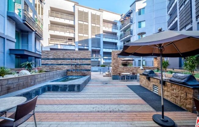 1 bed, 1 bath, 1,050 sqft, $3,100, Unit 426