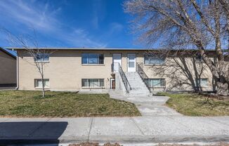2 Bed 1 Bath Apartment with Garage in Idaho Falls
