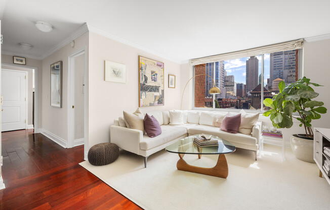 350 E 82 ST