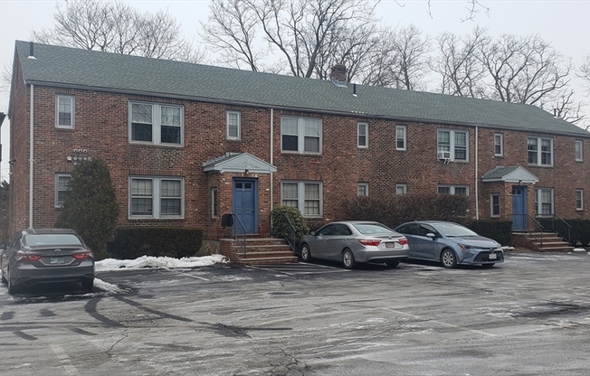 260 MAIN ST