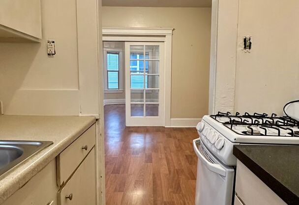 1 bed, 1 bath, 655 sqft, $1,525, Unit 205