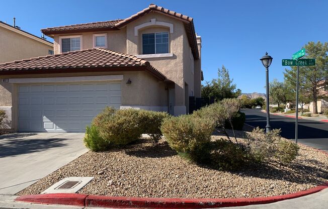 GATED COMMUNITY HOUSE IN POPULAR SUMMERLIN AREA