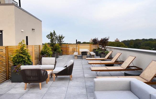 Studio, 1 bath, $3,000, Unit 6D