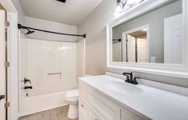 2 beds, 2 baths, 950 sqft, $1,499, Unit 307