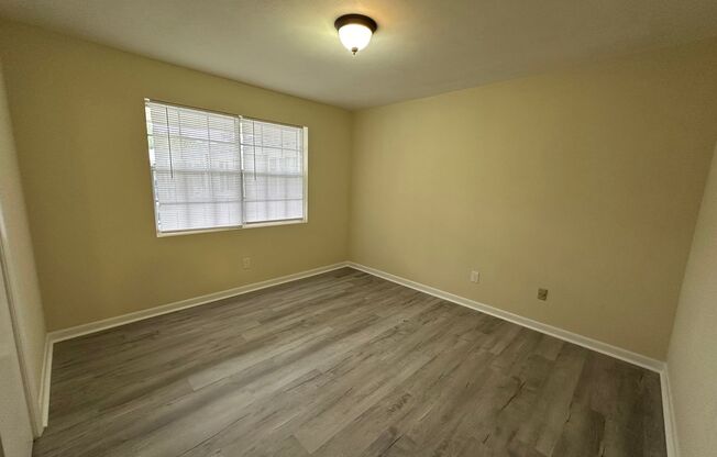 2 beds, 1 bath, $850, Unit Apt 21