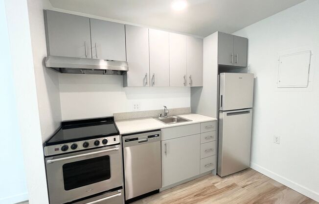 Studio, 1 bath, 480 sqft, $1,565, Unit 130