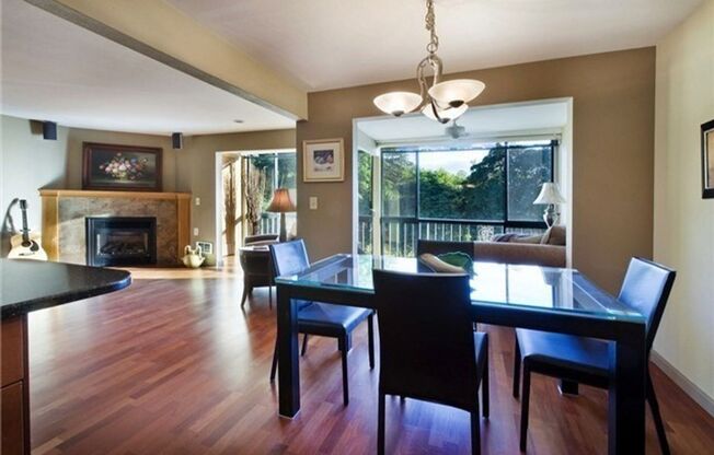 Green Lake Park Haven: Stunning 2-Bed Condo with Park Views, Parking, and More!