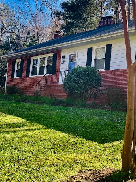 213 ROSLYN HLS DR