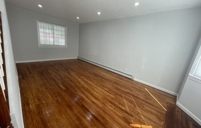 12908 FRANCIS LEWIS BLVD