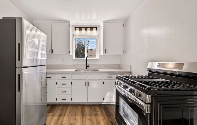 MOVE IN SPECIAL $3000 if lease signed by Sep 11th!! 3 Bedroom Home Close to CSUC!