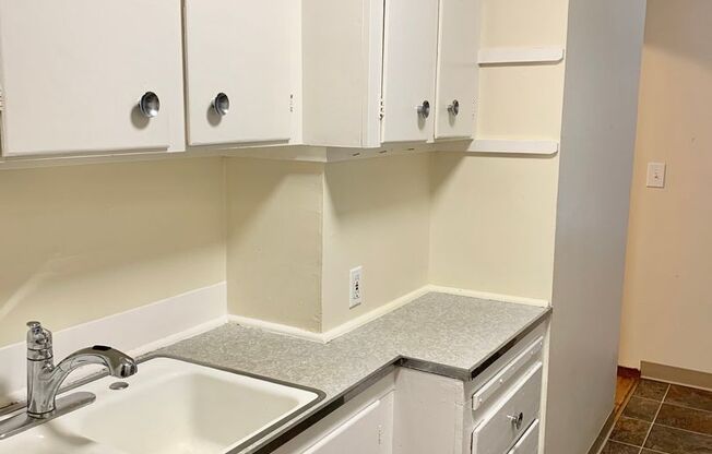 1 bed, 1 bath, 500 sqft, $1,395, Unit 02