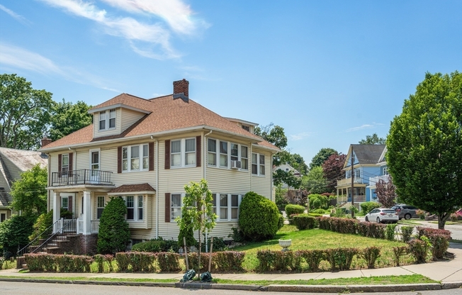 68 MAPLEWOOD ST