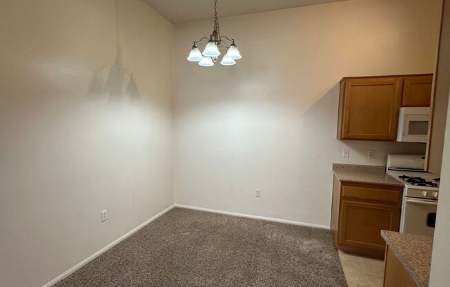 3 beds, 2 baths, $1,550, Unit # 2006