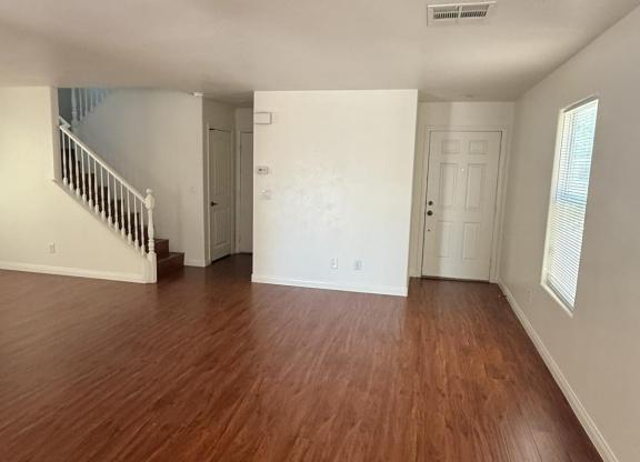 10106 HOLLIS MTN AVE