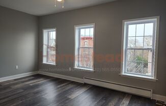 2 beds, 1 bath, $1,650, Unit Apt 2