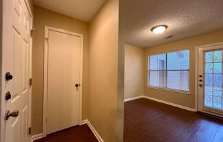 1 bed, 1 bath, 720 sqft, $1,225, Unit A