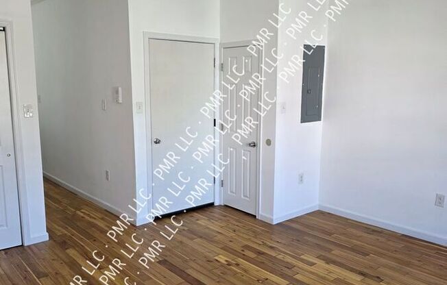 3429 N 18 ST
