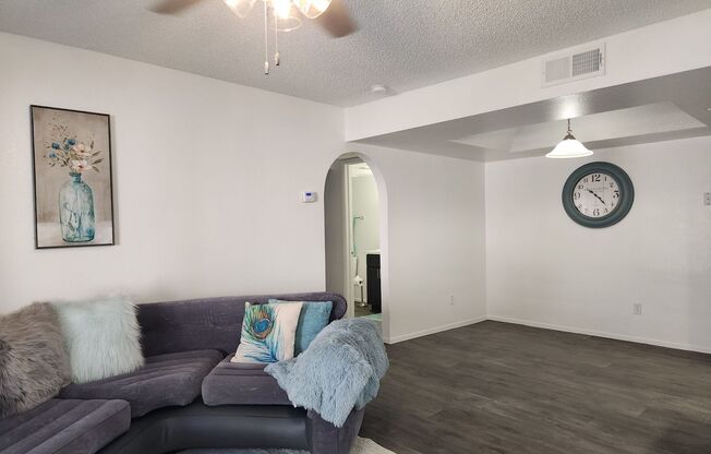 1 bed, 1 bath, 654 sqft, $1,195, Unit 1081