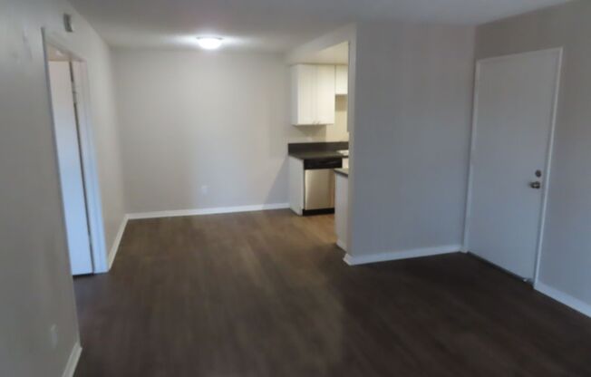 Renovated One Bedroom Condo in Mira Mesa with Two Parking Spaces