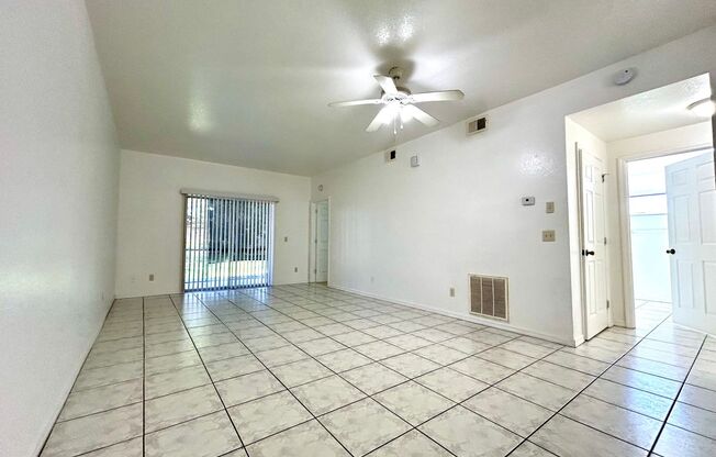 2 beds, 2 baths, 1,087 sqft, $1,450, Unit 1109 Unit 3
