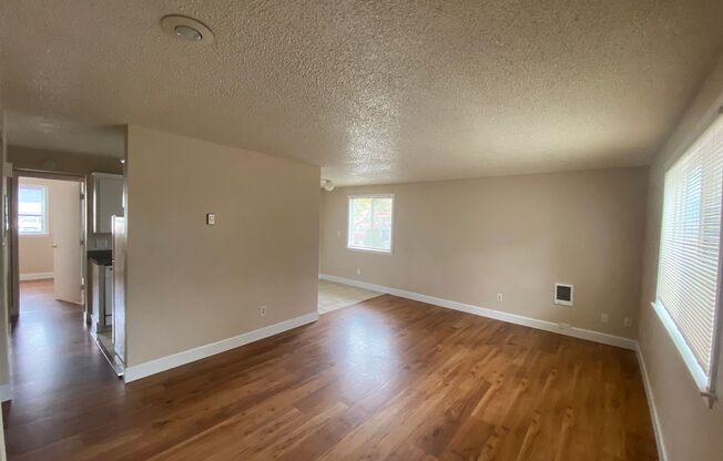 3015 E Central Apts