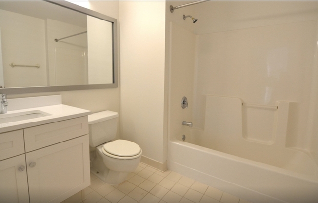 1 bed, 1 bath, 671 sqft, $3,500, Unit 103