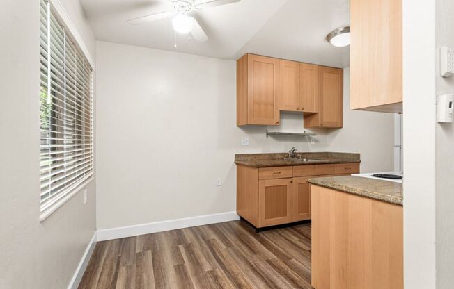Lanai Apartments
