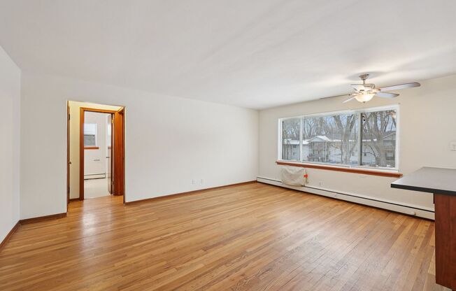 1 bed, 1 bath, 616 sqft, $1,275, Unit 2125-201