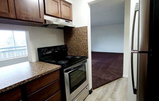 2 beds, 1 bath, 904 sqft, $1,595, Unit C-06