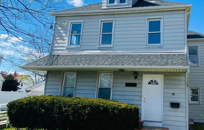 68 E JOHN ST