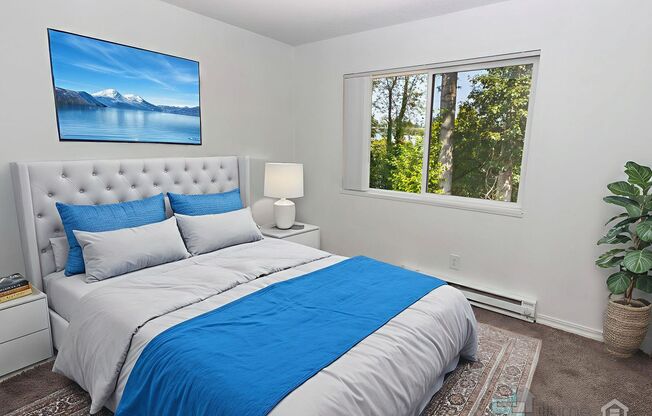 2 beds, 1 bath, 702 sqft, $1,550, Unit 33