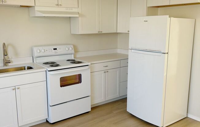 2 beds, 1 bath, $1,625, Unit 62