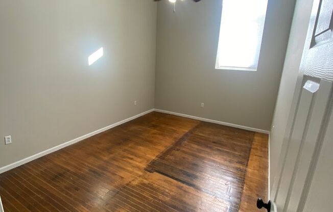 2 beds, 1 bath, 1,000 sqft, $1,265, Unit 101