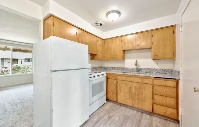 2 beds, 2 baths, $1,375, Unit 142