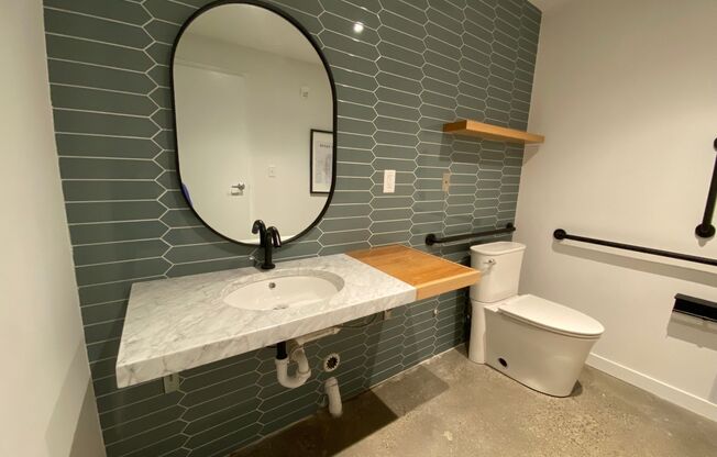 2 beds, 1 bath, 765 sqft, $2,750, Unit The Elm - 403