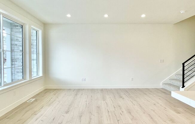 Exclusive Luxury Townhome at Dimple Dell!