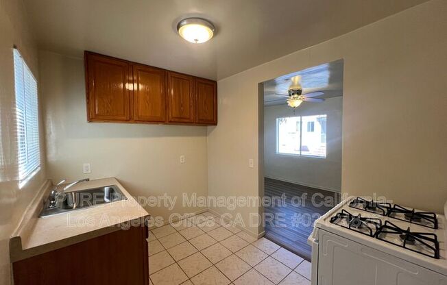 2219 PACIFIC COAST HWY