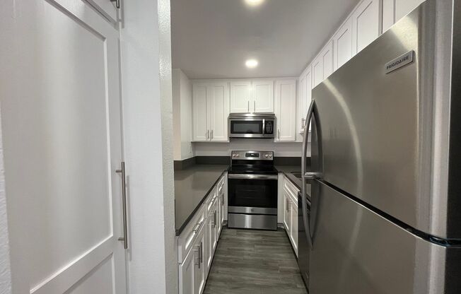 1 bed, 1 bath, 600 sqft, $1,798, Unit 215