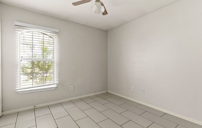 5512 Golden Drive
