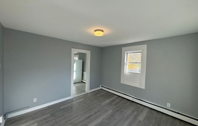 2 beds, 1 bath, $1,500, Unit 2nd Floor