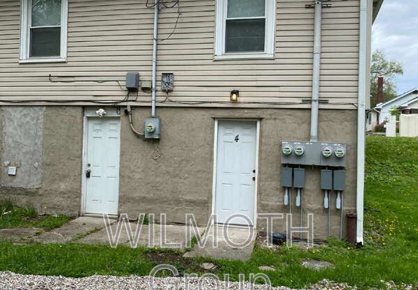15 N RILEY AVE