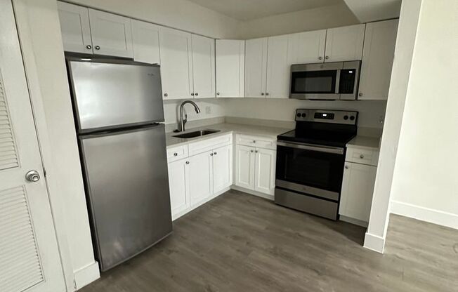 Studio, 1 bath, 410 sqft, $1,200, Unit 4803M-4