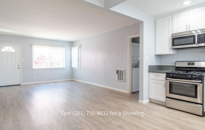 2 beds, 1 bath, $2,800