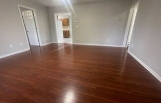 3 beds, 2 baths, $1,650