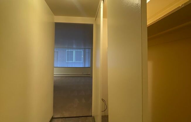 1 bed, 1 bath, 605 sqft, $1,050, Unit 303