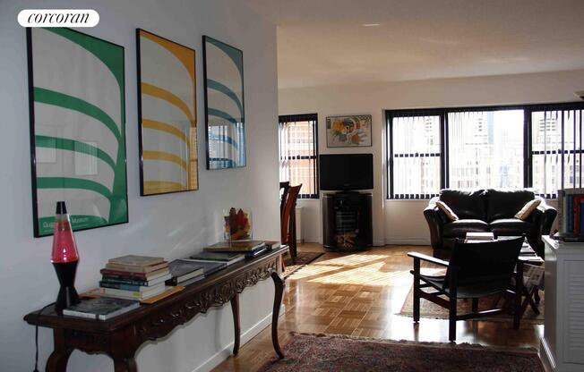 1 bed, 1.5 baths, 900 sqft, $5,700, Unit 31B