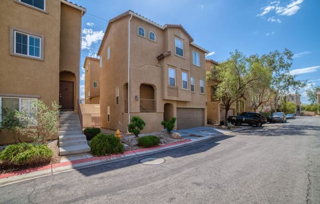 MOVE IN READY LOVELY 4-BED 3.5-BATH HOME!