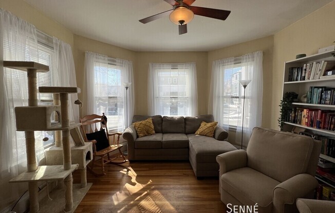 383 HIGHLAND AVE