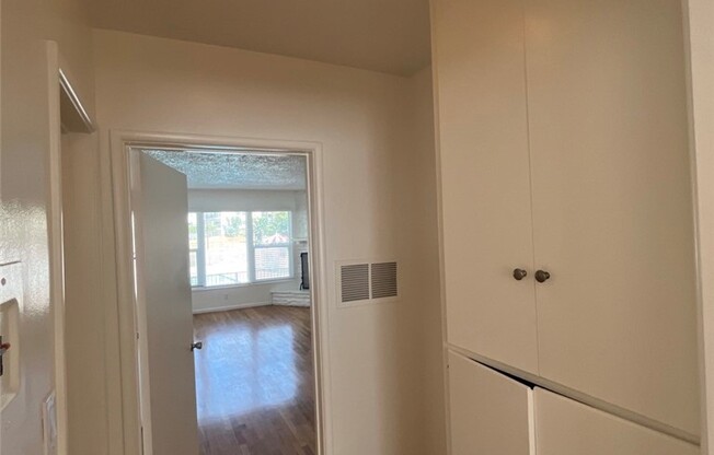 1 bed, 1 bath, 633 sqft, $3,100