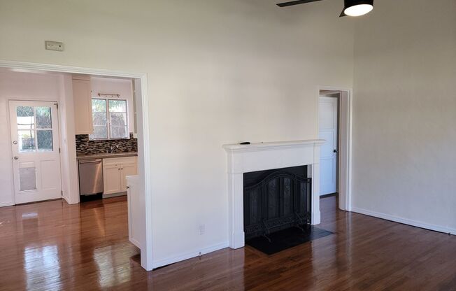 Charming Single Family Home with Spacious Yard in Marina Del Rey